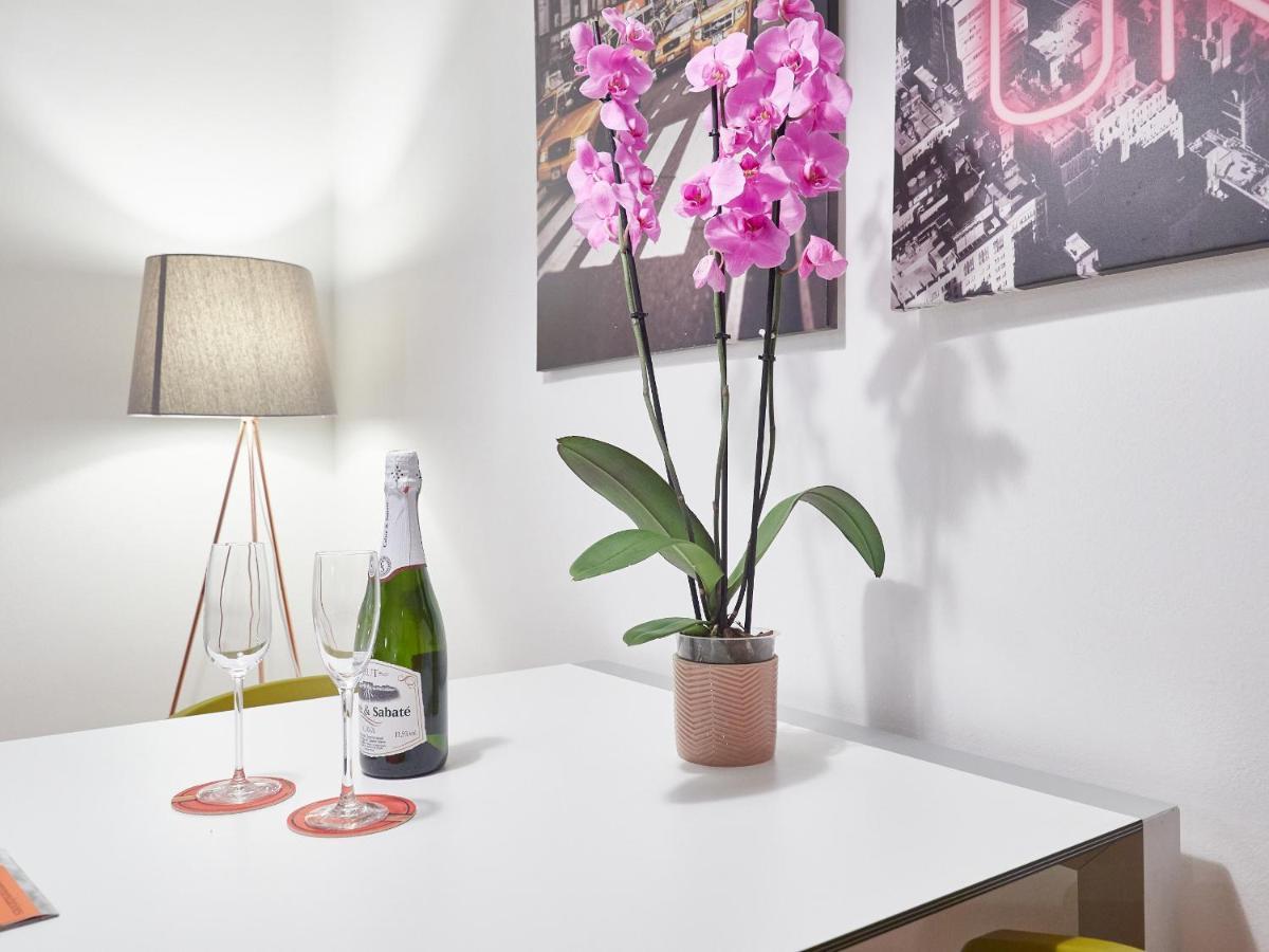 Sant Pau Barcelona Suites エクステリア 写真