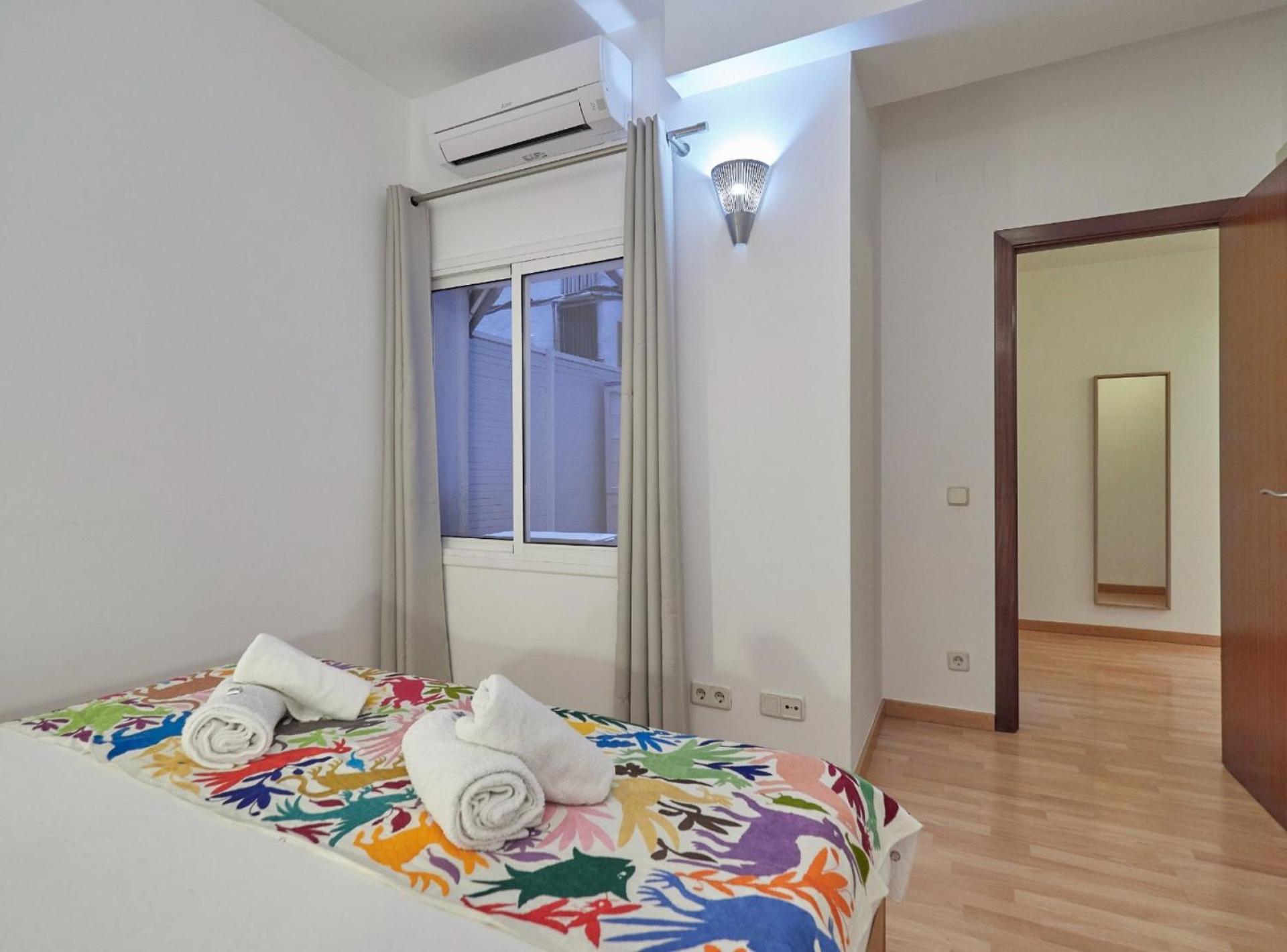 Sant Pau Barcelona Suites エクステリア 写真
